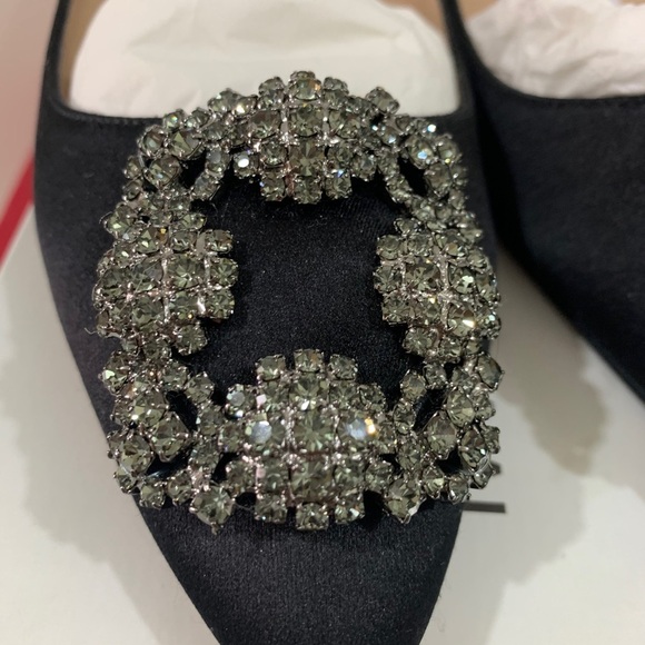 ♥️Authentic Manolo Blahnik Hangisi Flats Size 8♥️ - Picture 10 of 17